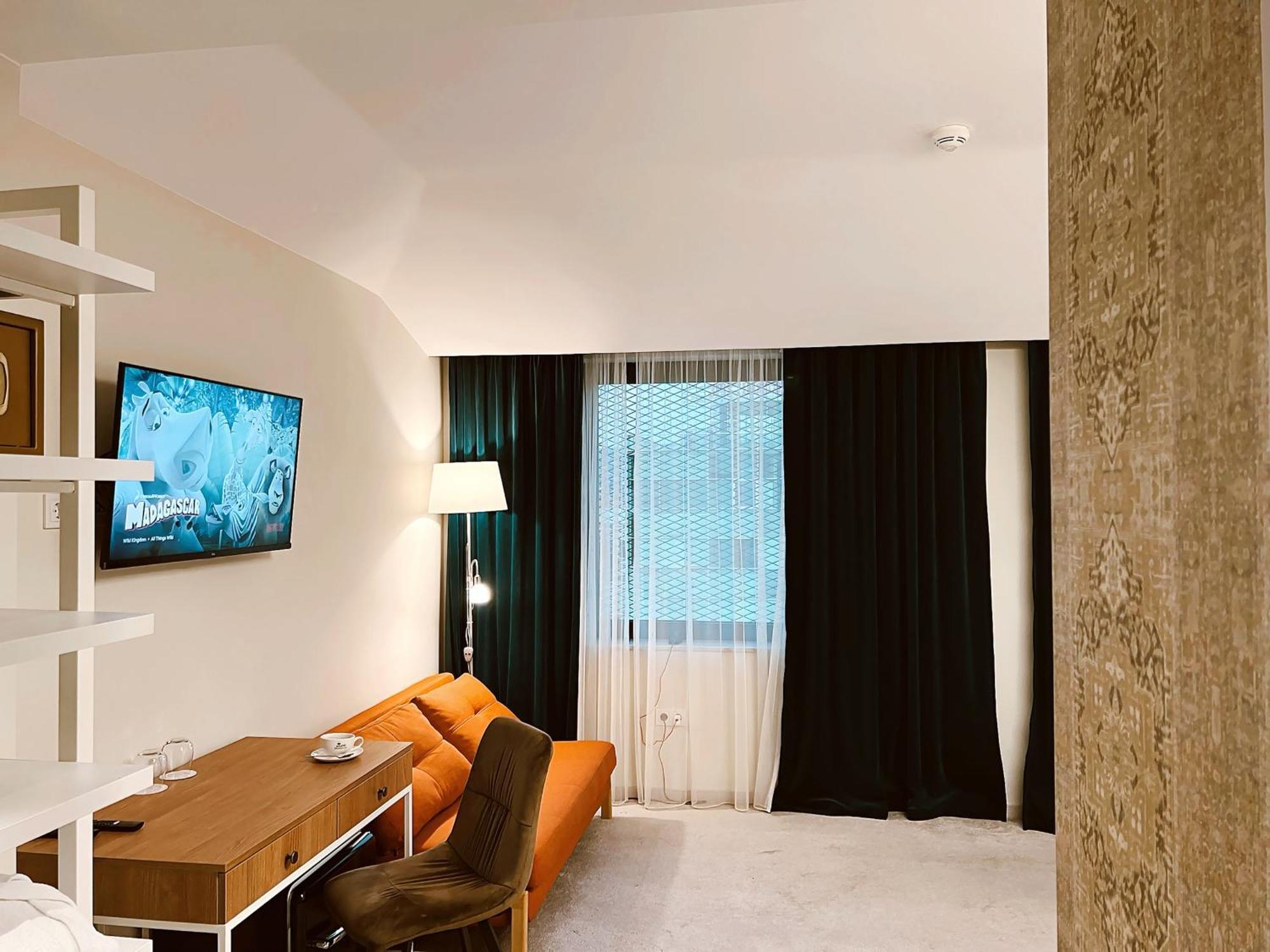 Epigraph Design Kosher Hotel Tbilisi Exterior photo